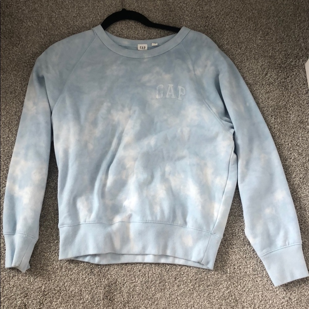 GAP crew neck